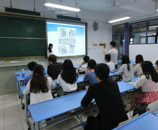 守住师生互动的表达基本功练好讲堂驾御